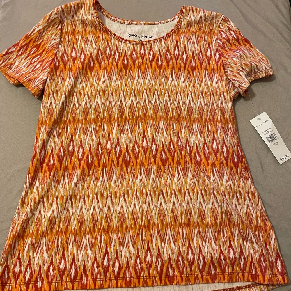 Rebecca Malone Women's Red and Orange Patterned Short Sleeve Top
